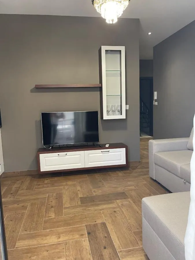 Himara Luxury Apartments 0*, Himare