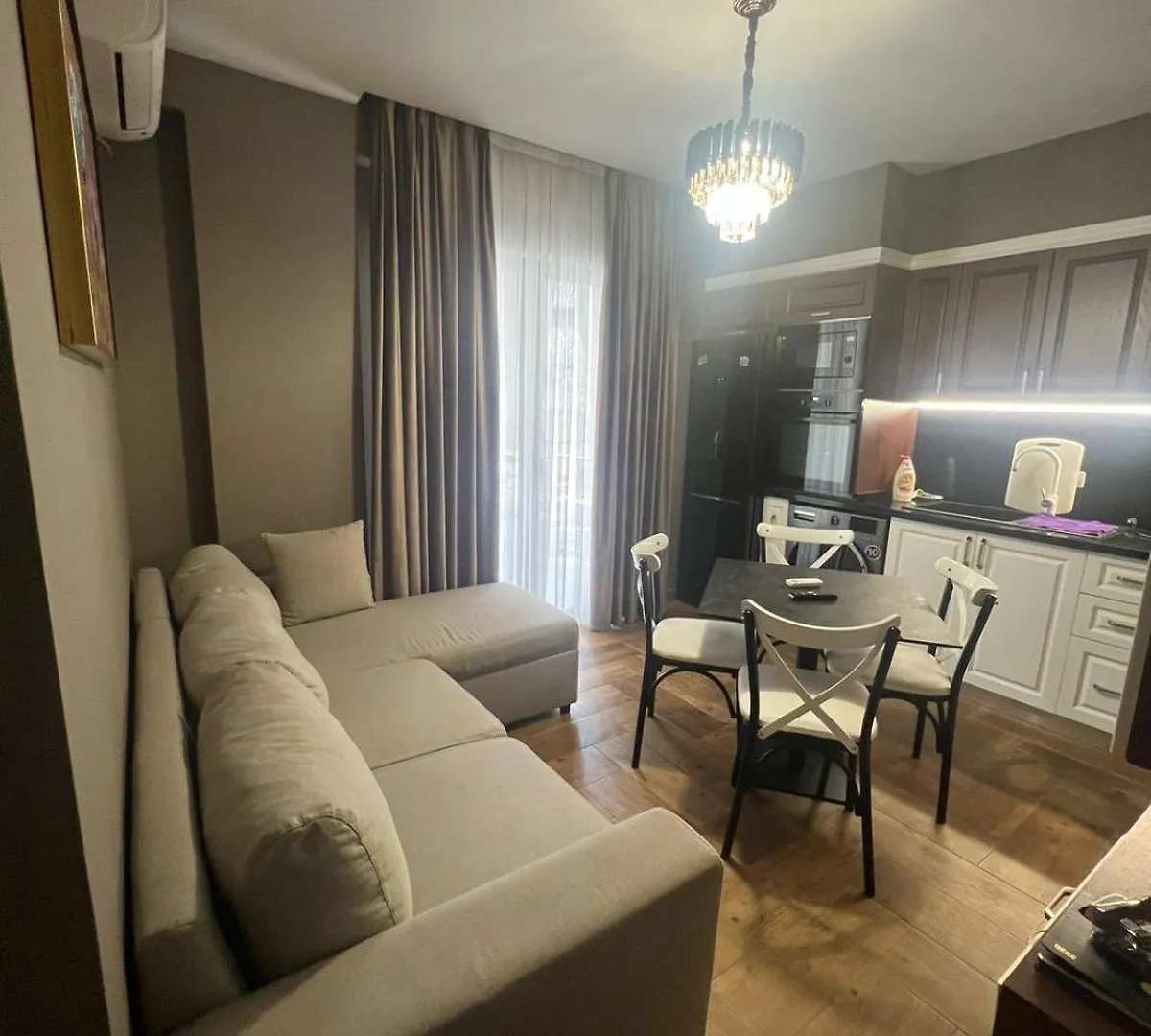 Himara Luxury Apartments